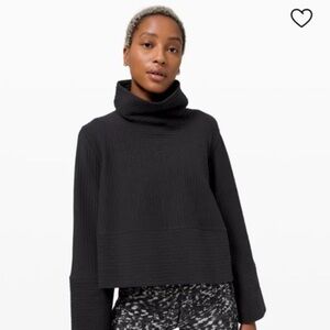 133 Lululemon Retreat Yourself Top